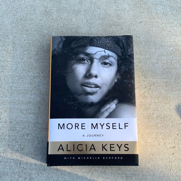 Other - Alicia Keys: More Myself Book